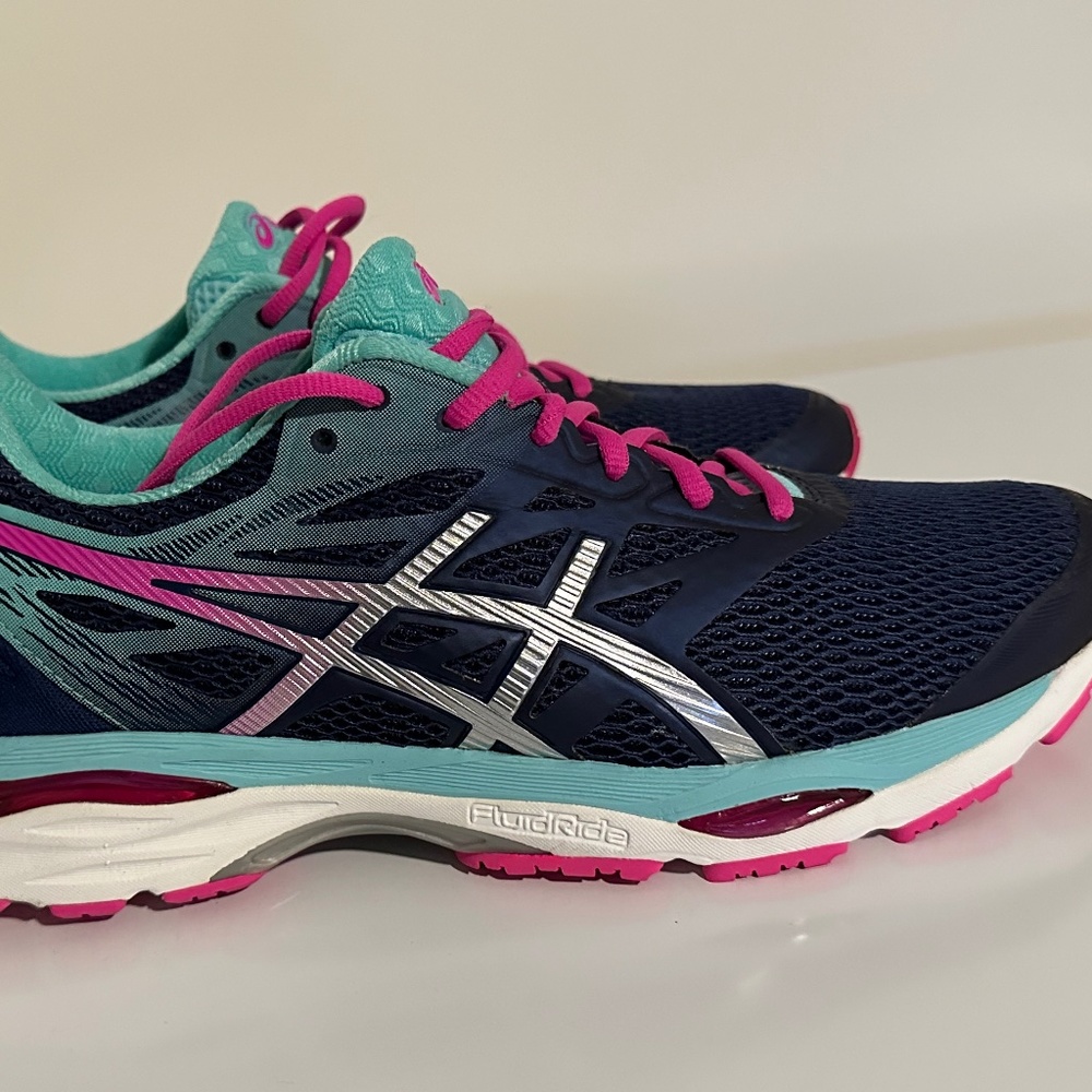 ASICS Women’s Gel-Cumulus Trail Cushioned Running Shoes